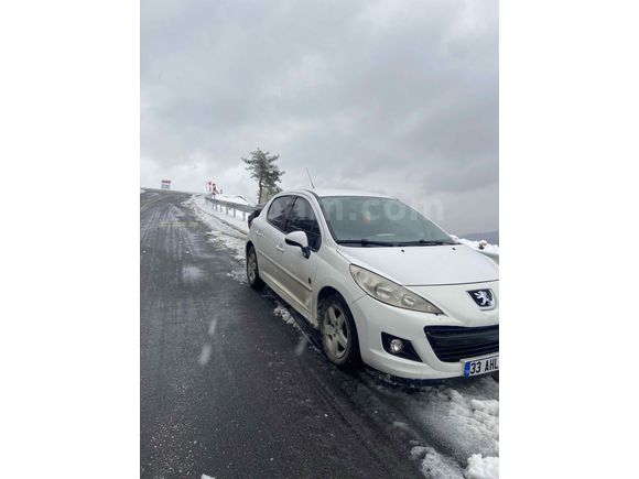 Sahibinden Peugeot 207 1.4 Trendy 2011 Model 