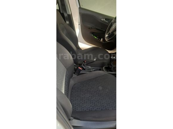 Sahibinden Opel Corsa 1.2 Design 2016 Model Trabzon 80.000 km Beyaz