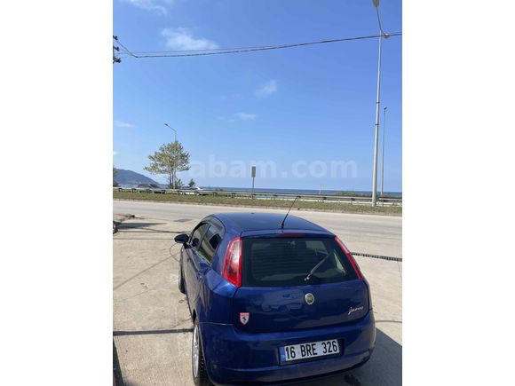 Sahibinden Fiat Punto Grande 1.4 Fire Dynamic 2006 Model Bursa 226.500 km Lacivert