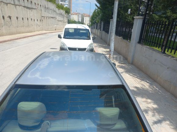 Sahibinden Honda Civic 1.6i VTEC ES 2003 Model