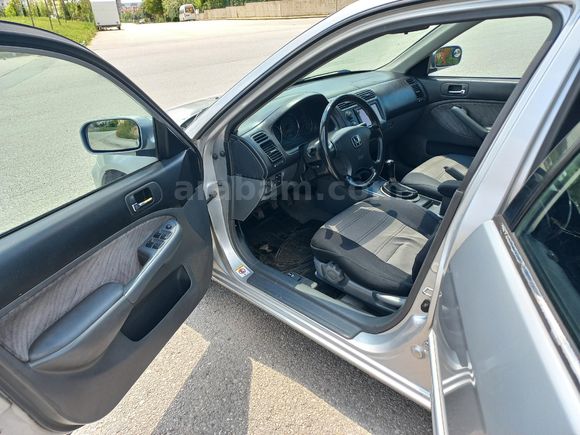 Sahibinden Honda Civic 1.6i VTEC ES 2003 Model
