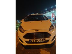 Sahibinden Ford Fiesta 1.0 GTDi Titanium 2013 Model  107.000 km Beyaz