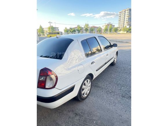  1.5 dCi RENAULT CLİO- 2005 MODEL-KLİMALI -DEĞİŞENSİZ -DÜŞÜK KM”