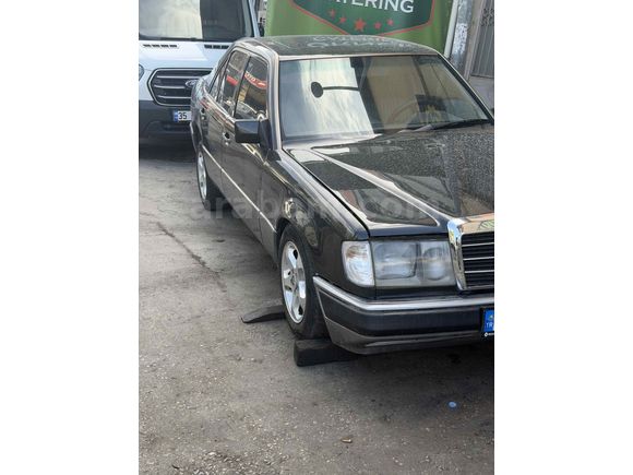 Sahibinden Mercedes - Benz E 200 1990 Model 