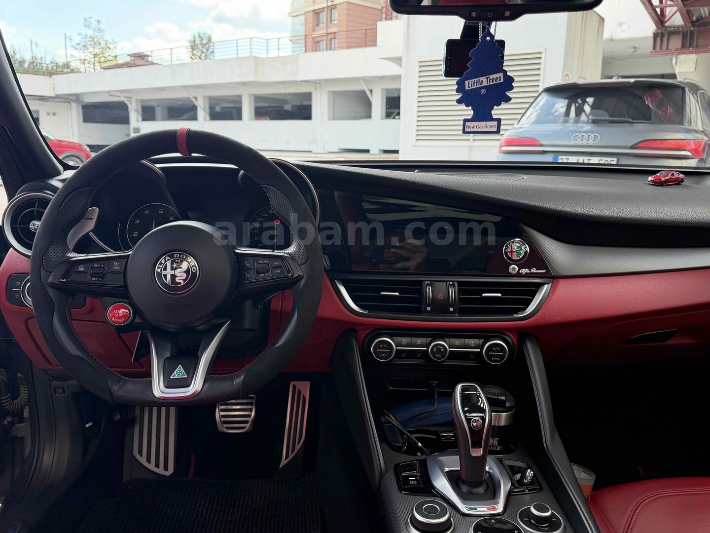 Sahibinden Alfa Romeo Giulia 2.0 T Veloce 2022 Model Ankara 18.000 km Füme 1
