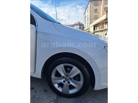 OTOMATİK SKODA 99.000 KM
