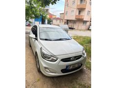Sahibinden Hyundai Accent Blue 1.6 CRDI Mode Plus 2014 Model 