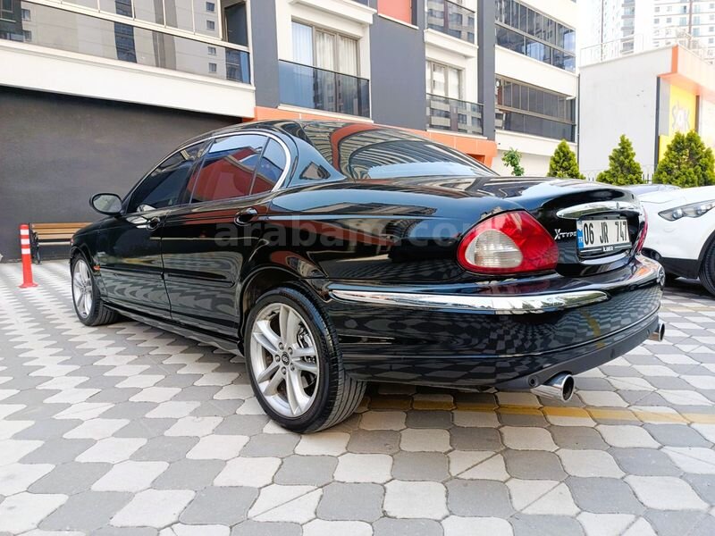 Galeriden Jaguar X-Type 2.5 Executive 2003 Model Ankara 215.000 km Siyah
