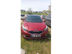 Sahibinden Kia Ceed 1.6 CRDi Premium 2013 Model