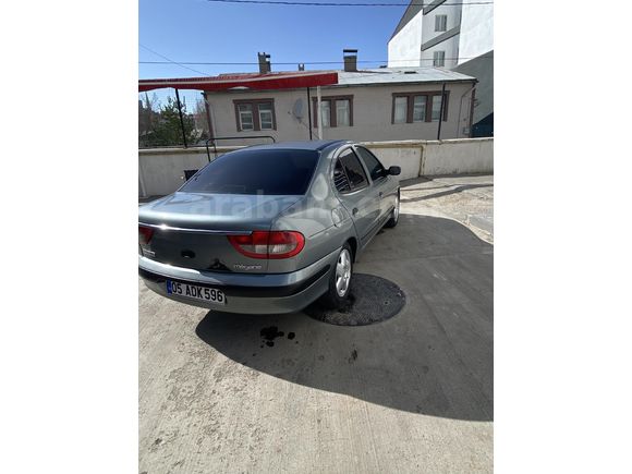 Sahibinden Renault Megane 1.6 RXT 2000 Model