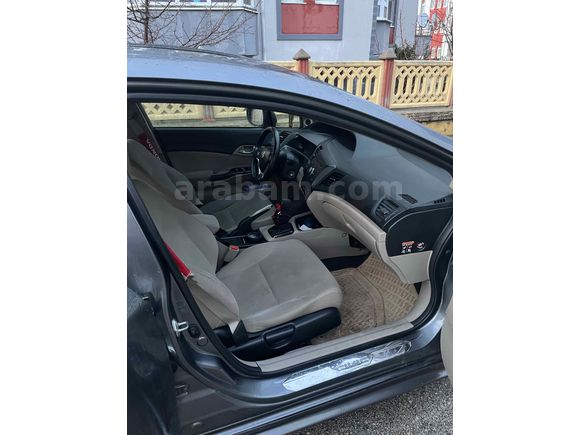 Sahibinden Honda Civic 1.6i VTEC Elegance 2015 Model  199.999 km Füme