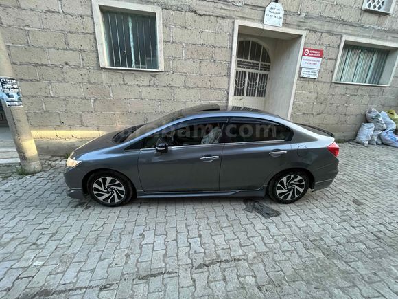 Sahibinden Honda Civic 1.6i VTEC Elegance 2015 Model  199.999 km Füme