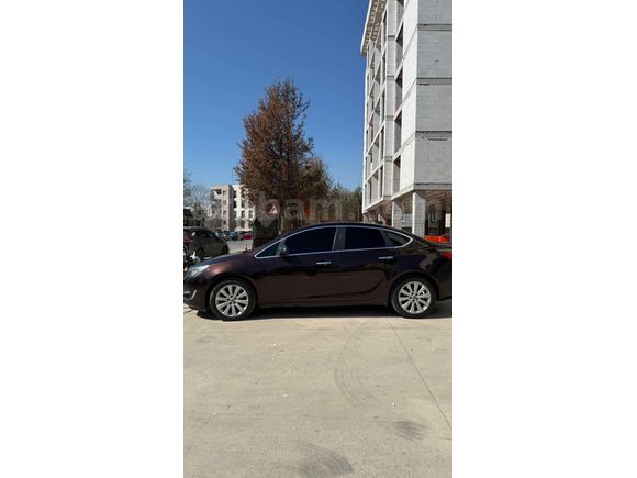 Sahibinden Opel Astra 1.4 T Sport 2015 Model  126000 km Kahverengi