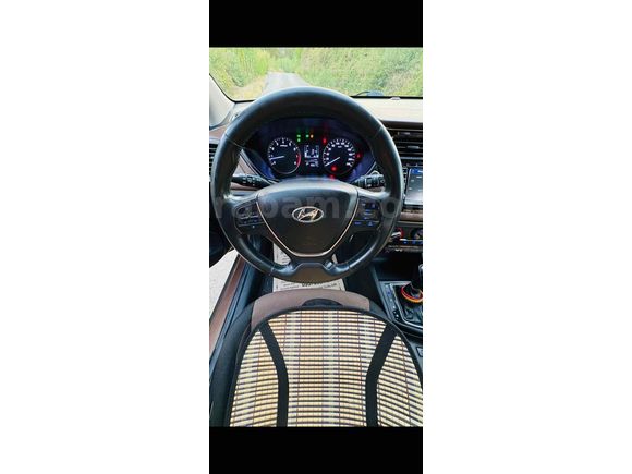 ACİL Hyundai i20 2016 Model 