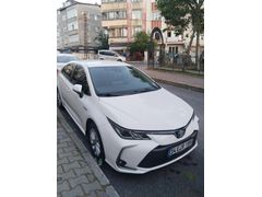 Sahibinden Toyota Corolla 1.8 Hybrid Dream 2021 Model İstanbul 96.000 km Beyaz