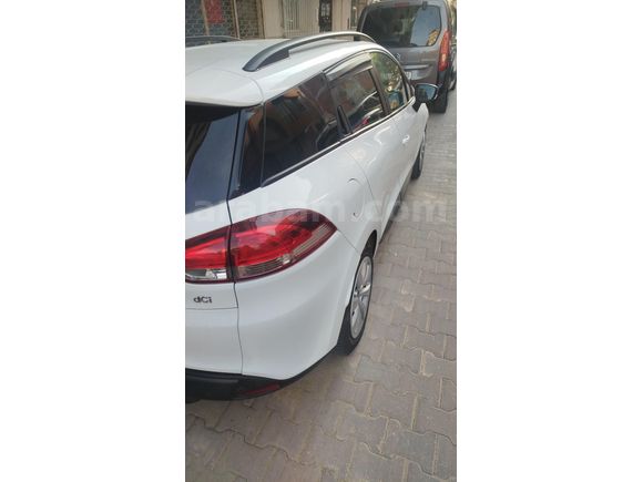 Sahibinden Renault Clio 1.5 dCi SportTourer Joy 2014 Model  243.750 km Beyaz