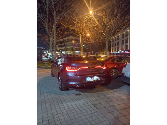 Sahibinden Renault Megane 1.3 TCe Icon 2024 Model