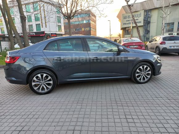 Sahibinden Renault Megane 1.3 TCe Icon 2024 Model