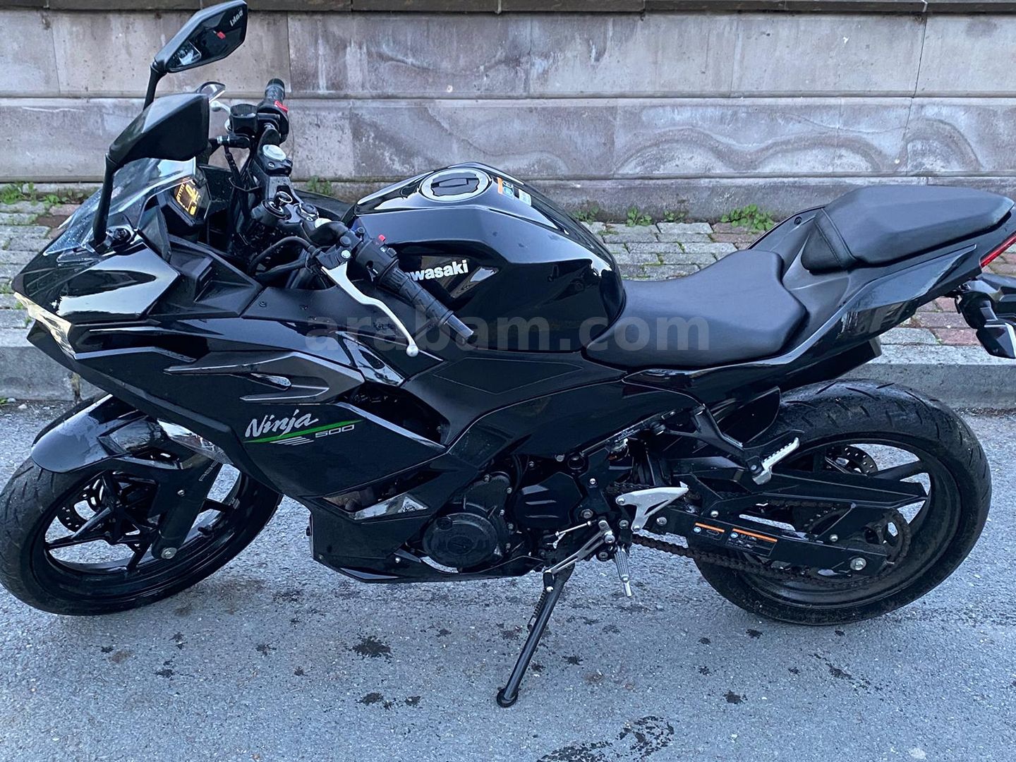 Sahibinden Kawasaki Ninja 500 2024 Model İstanbul 6.000 km Siyah