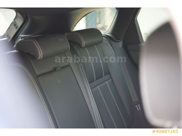 2 YIL GARANTİLİ 62BİN KM BAYİ FULL BLACK EDİTİON 2.0 TD4