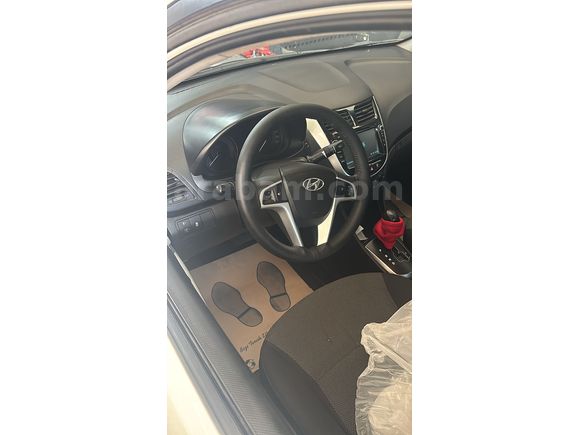 Sahibinden Hyundai Accent Blue 1.6 CRDI Mode Plus 2018 Model 