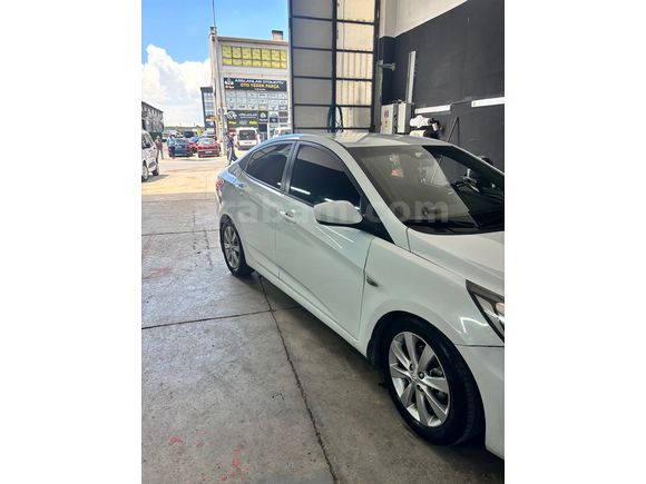 Sahibinden Hyundai Accent Blue 1.6 CRDI Mode Plus 2018 Model 