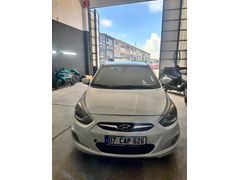 Sahibinden Hyundai Accent Blue 1.6 CRDI Mode Plus 2018 Model 