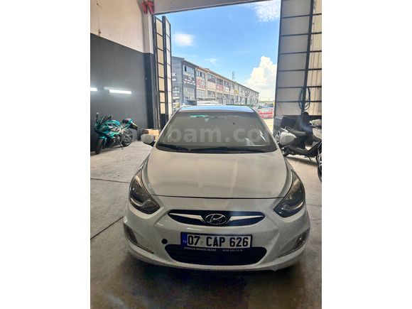 Sahibinden Hyundai Accent Blue 1.6 CRDI Mode Plus 2018 Model 
