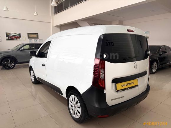 2024 RENAULT EXPRESS 1.5 BLUEDCİ JOY