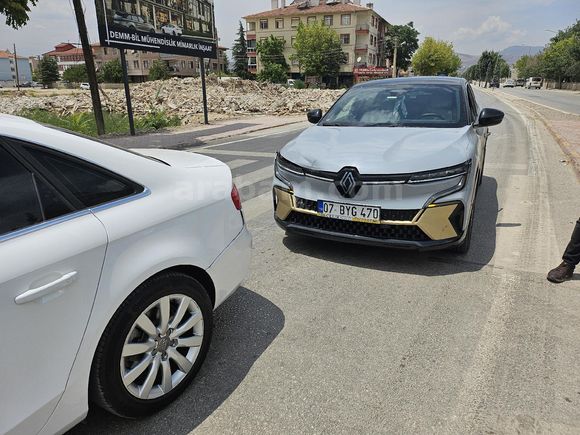 Sahibinden Renault Megane E-Tech Iconic 2024 Model Konya