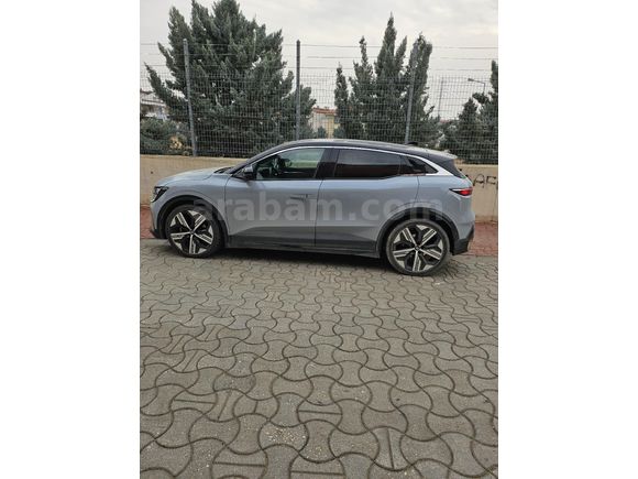 Sahibinden Renault Megane E-Tech Iconic 2024 Model Konya