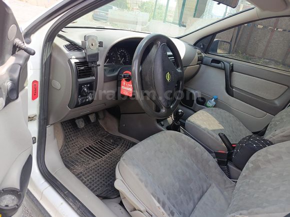 Sahibinden dosta gider temizlikte Opel Astra G kasa 1.4 GL 1999 Model  285.000 km Beyaz