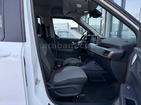 Galeriden Ford Tourneo Courier 1.5 EcoBlue Titanium 2025 Model Antalya