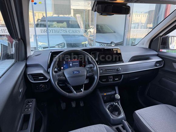 Galeriden Ford Tourneo Courier 1.5 EcoBlue Titanium 2025 Model Antalya