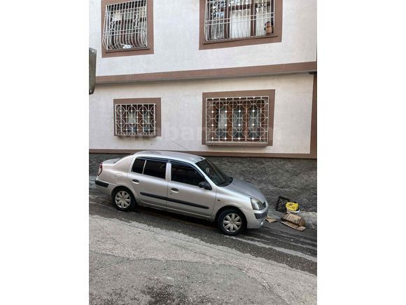 Sahibinden Renault Clio 1.5 dCi Alize 2006 Model  363.000 km Gri (Gümüş)
