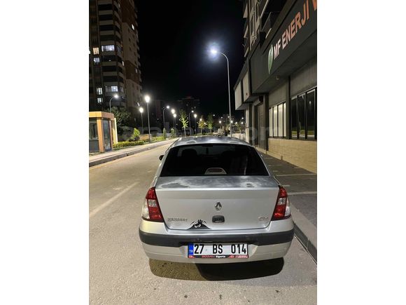 Sahibinden Renault Clio 1.5 dCi Alize 2006 Model  363.000 km Gri (Gümüş)