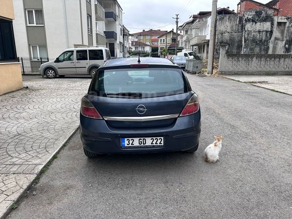 TEMİZ BAKIMLI MASRAFSIZ AİLE ARABASI