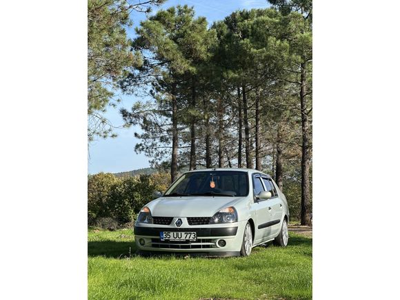 Servis çalışanından bakımlı clio 2