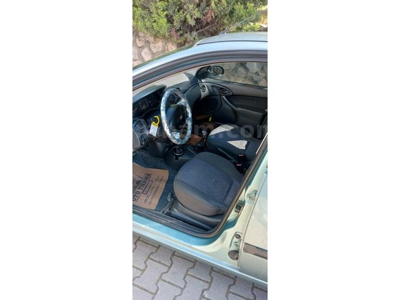 Sahibinden Ford Focus 1.6 Ambiente 2001 Model