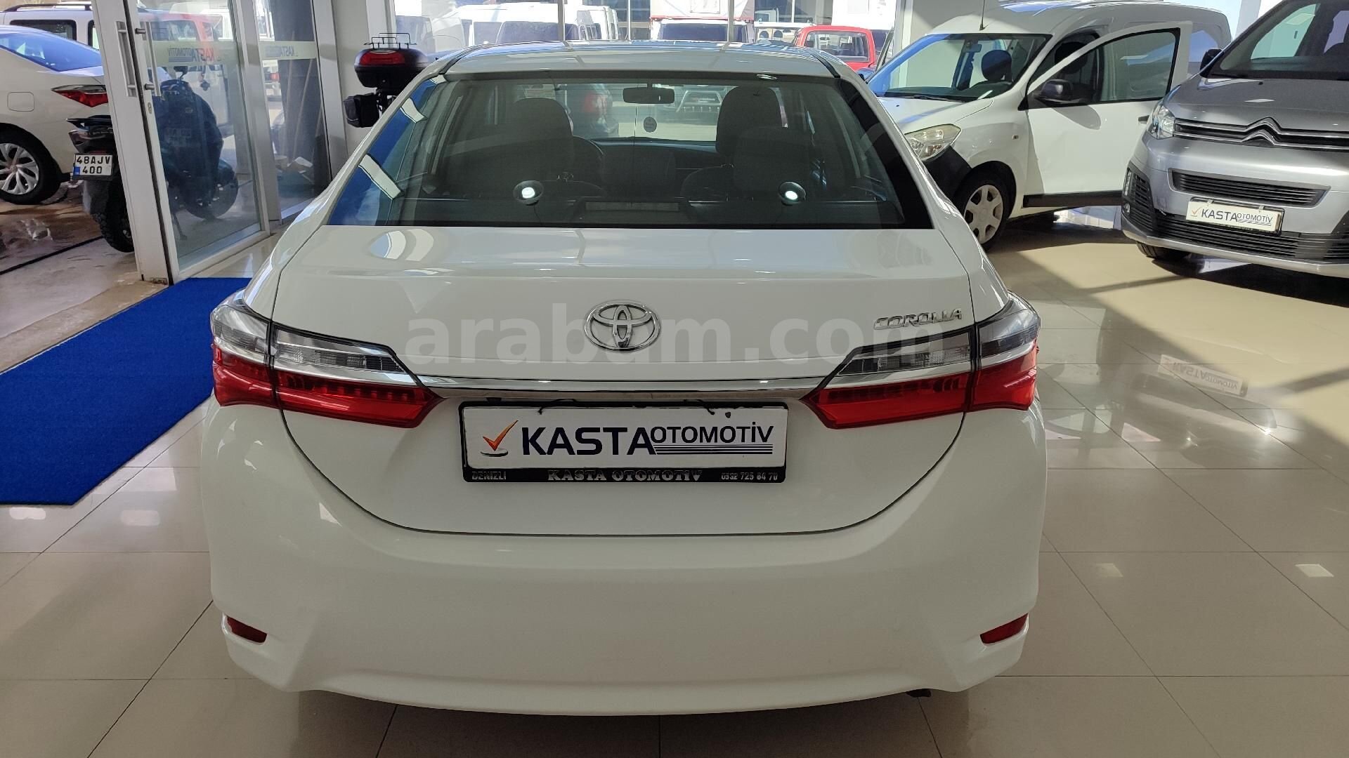 Galeriden Toyota Corolla 1.4 D-4D Advance 2017 Model Denizli 242.550 km Beyaz 7