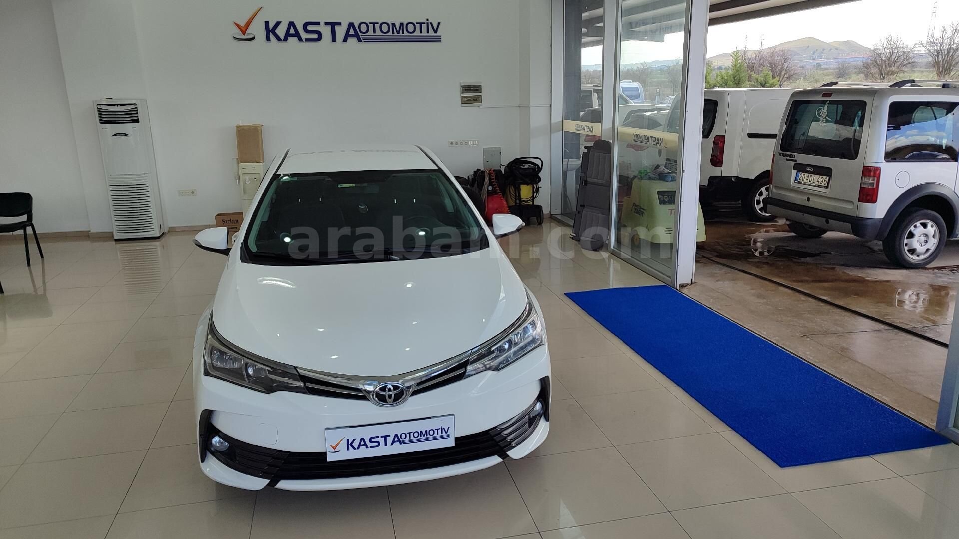 Galeriden Toyota Corolla 1.4 D-4D Advance 2017 Model Denizli 242.550 km Beyaz 4