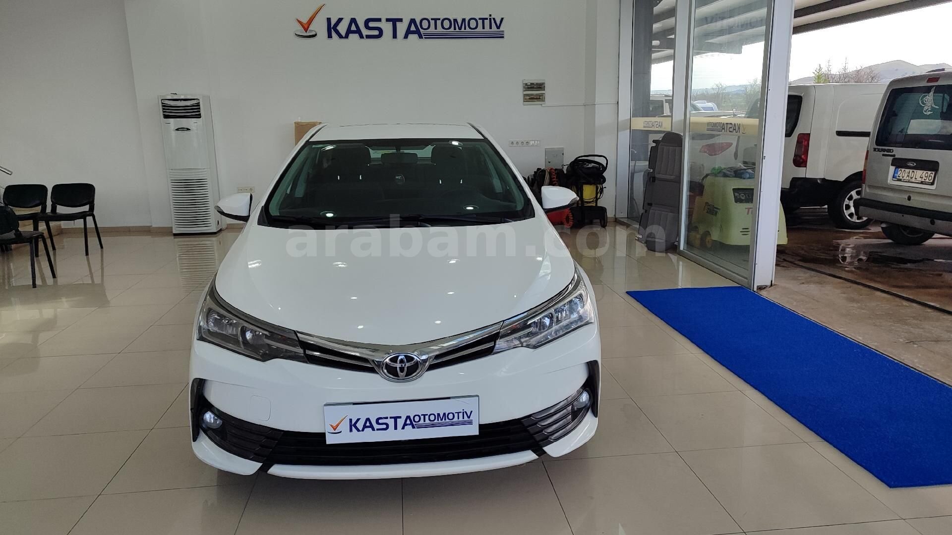 Galeriden Toyota Corolla 1.4 D-4D Advance 2017 Model Denizli 242.550 km Beyaz 3