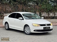 EMSALSİZ TEMİZLİKTE 2012 MODEL VOLKSWAGEN JETTA 1.6 TDI