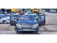 Sahibinden Renault Laguna 1.5 dCi Privilege 2009 Model  225.000 km Füme
