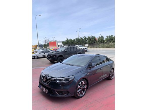 2018  Renault Megane 1.5 dCi İCON CAM TAVAN TESLA EKRAN ELMAS JANT 