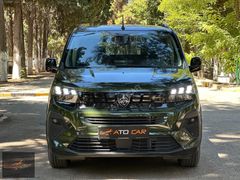 ATO-CAR'DAN 2025 RİFTER 1.5BlueHDİ EAT8 ALLURE BOYASIZ&HATASIZ