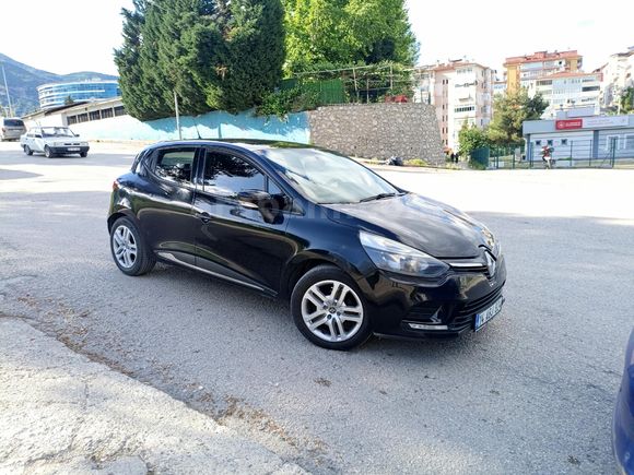Orjinal Yıldız Siyahı Renkli Sahibinden Renault Clio 1.5 DCI Joy 2017 Model
