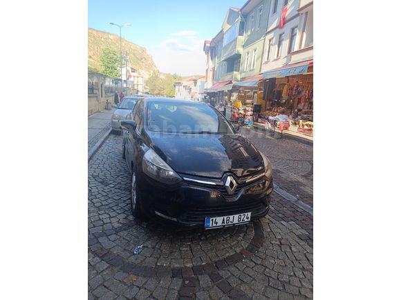 Orjinal Yıldız Siyahı Renkli Sahibinden Renault Clio 1.5 DCI Joy 2017 Model