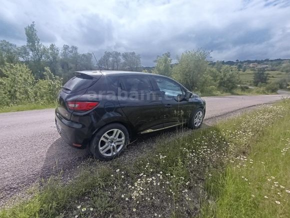 Ekonomik,Temiz Aile Aracı Orijinal Sahibinden Renault Clio 1.5 DCI Joy 2017 Model
