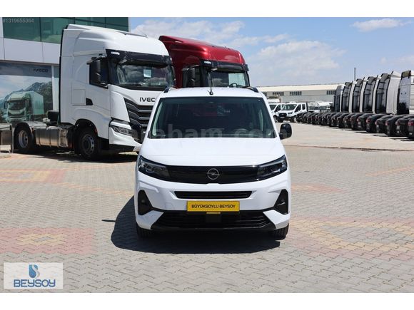 BÜYÜKSOYLU BEYSOY'DAN 2025 OPEL COMBO ESSENTIAL 1.5 D M/T 130 Hp